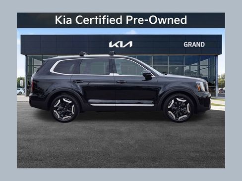 Certified 2023 Kia Telluride EX w/ EX Captain's Chair Package image 1