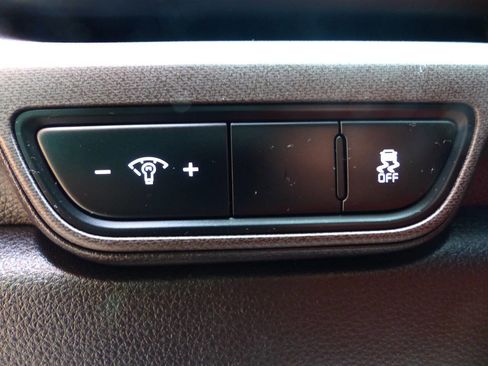 Used 2025 Kia Carnival EX image 27