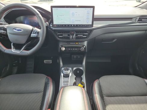 Used 2024 Ford Escape ST-Line w/ Tech Pack #1 AWD/4WD image 15