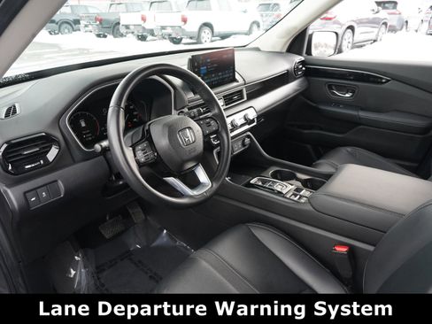 Used 2024 Honda Pilot EX-L image 4