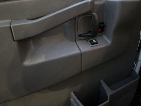 Used 2021 Chevrolet Express 3500 Work Van w/ Power Convenience Package image 13