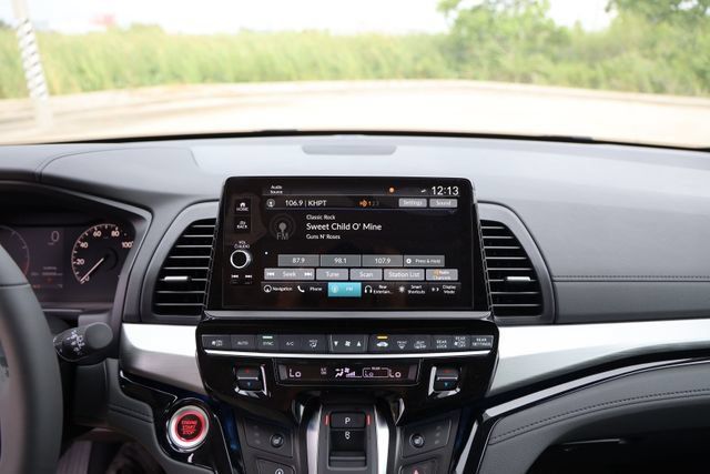 New 2026 Honda Odyssey Touring image 22