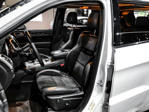 Used 2013 Jeep Grand Cherokee SRT8 image 27