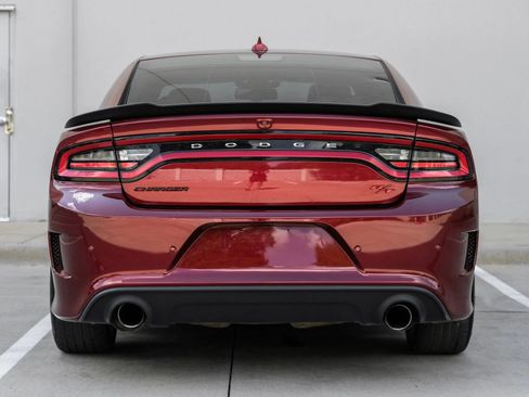 Used 2018 Dodge Charger R/T Scat Pack w/ Driver Confidence Group RWD image 8