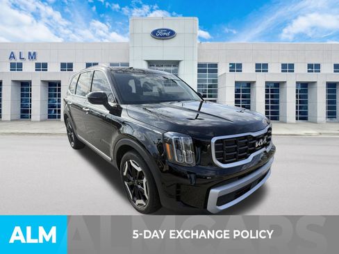 Used 2024 Kia Telluride S w/ S Sunroof Package image 3