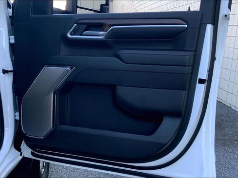 Used 2024 Chevrolet Silverado 3500 High Country w/ High Country Premium Package image 22