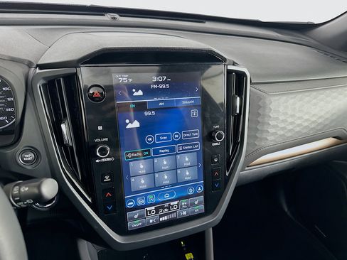 Used 2025 Subaru Forester Sport image 19