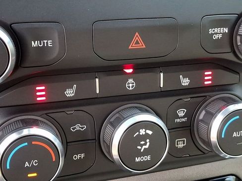 Used 2022 RAM 1500 Big Horn AWD/4WD image 24
