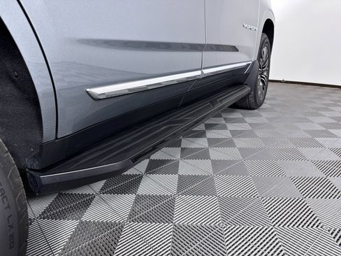 Used 2025 GMC Yukon Elevation w/ LPO, Get Active Package image 26