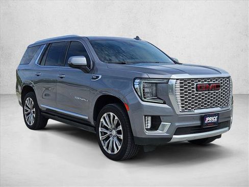 Used 2021 GMC Yukon Denali w/ Denali Premium Package AWD/4WD image 3