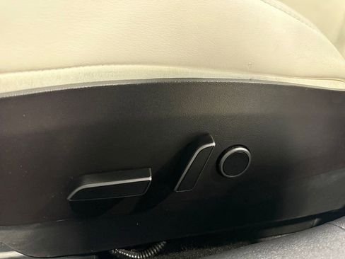 Used 2022 Tesla Model 3 Long Range image 25