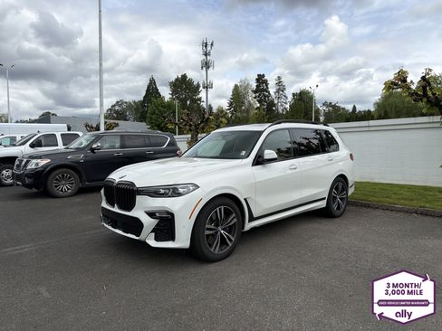 Used 2020 BMW X7 xDrive40i w/ M Sport Package AWD/4WD image 1