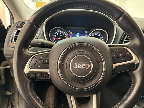 Used 2019 Jeep Compass Limited AWD/4WD image 15