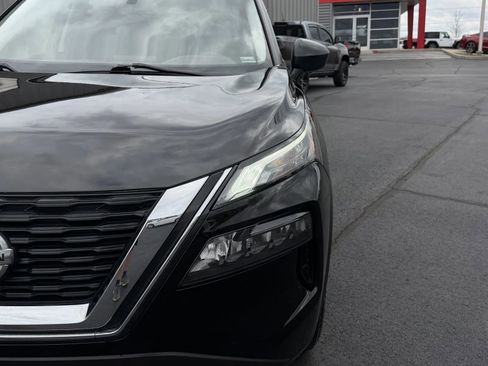 Used 2021 Nissan Rogue S image 9