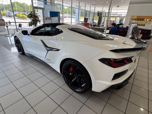 Used 2025 Chevrolet Corvette E-Ray w/ Battery Protection Package AWD/4WD image 5