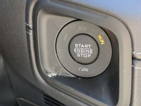 New 2025 Jeep Wrangler Unlimited Rubicon w/ Convenience Group image 29