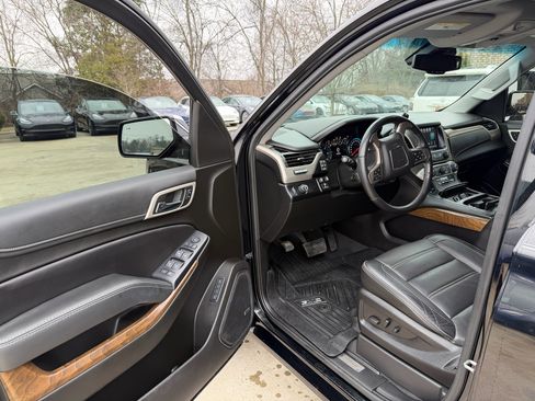 Used 2019 GMC Yukon Denali w/ Denali Ultimate Package image 9
