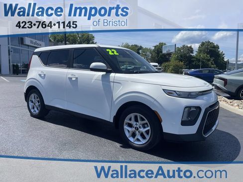 Certified 2022 Kia Soul LX w/ Technology Package FWD image 1