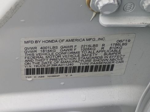 Used 2019 Acura ILX image 32