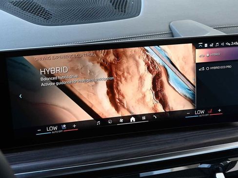 New 2026 BMW X5 xDrive50e w/ Executive Package image 29