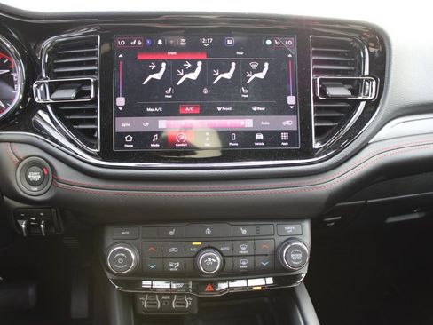 Used 2024 Dodge Durango R/T w/ Blacktop Package image 17