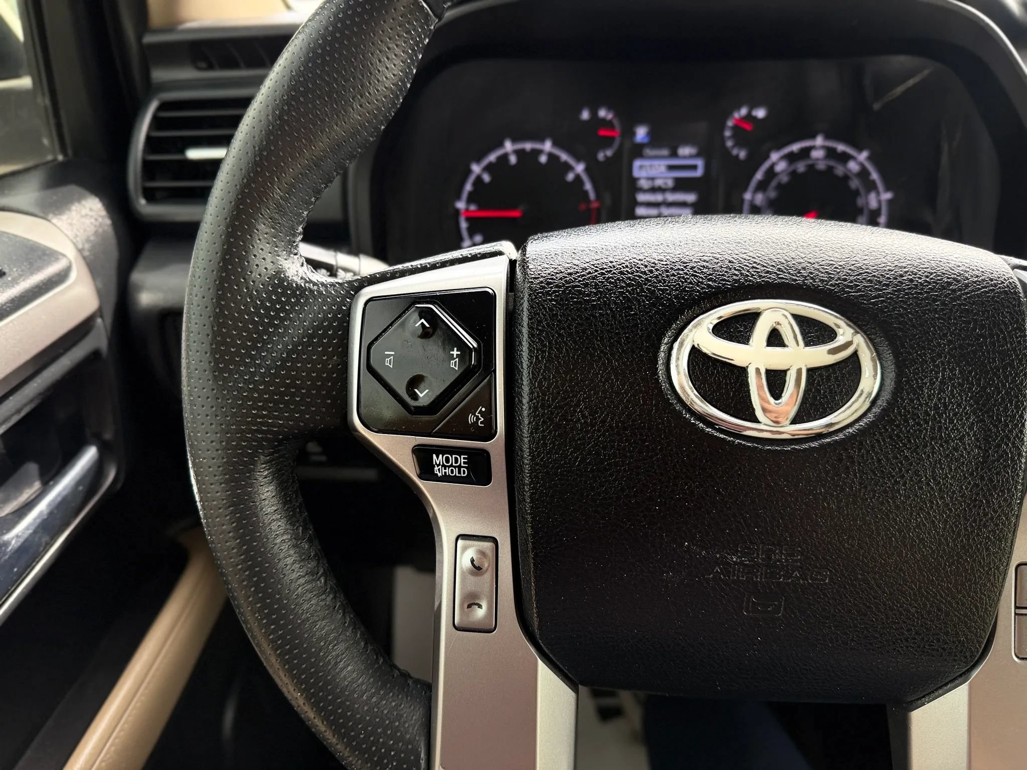 Used 2021 Toyota 4Runner SR5 Premium w/ Moonroof Package AWD/4WD image 28