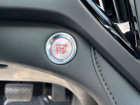 Used 2024 Acura RDX SH-AWD image 35