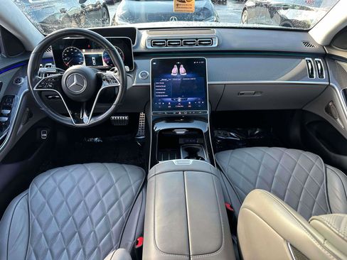 Used 2023 Mercedes-Benz S 580 4MATIC Sedan w/ AMG Line image 12