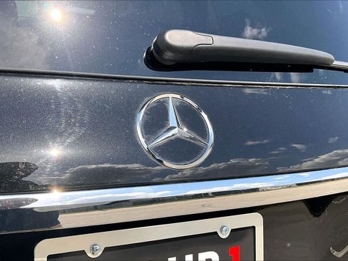 Certified 2025 Mercedes-Benz GLS 450 4MATIC image 31