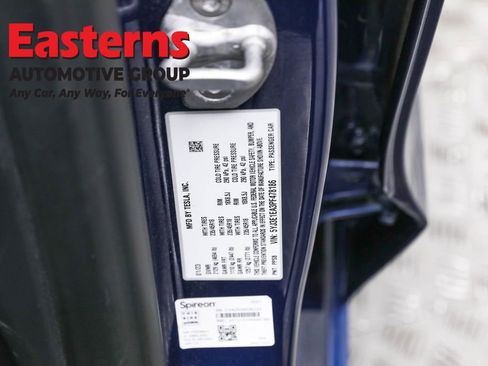 Used 2023 Tesla Model 3 Standard Range image 33