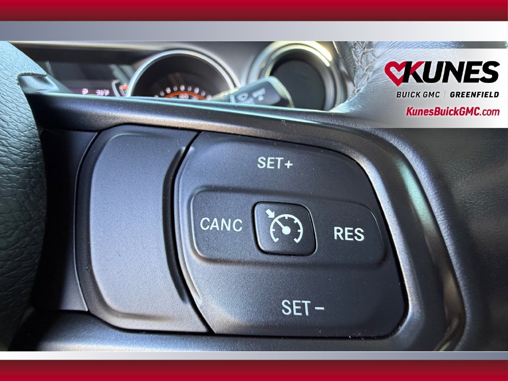 Used 2022 Jeep Gladiator Sport AWD/4WD image 18