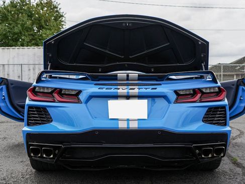 Used 2021 Chevrolet Corvette Stingray Premium Conv w/ Z51 Performance Package RWD image 22
