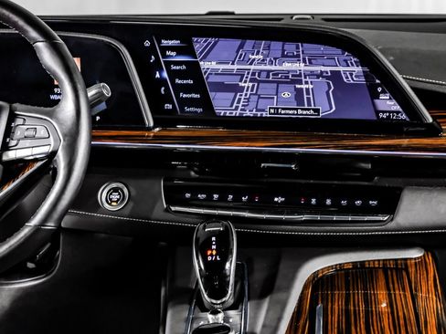 Used 2021 Cadillac Escalade Luxury RWD image 21
