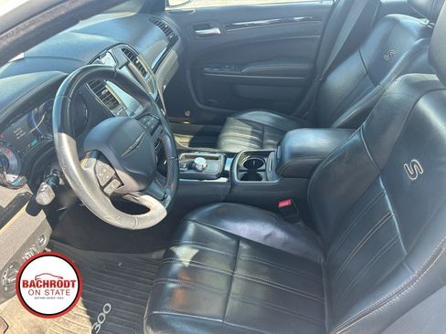 Used 2016 Chrysler 300 S w/ 300S Premium Group AWD/4WD image 9