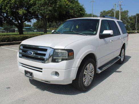 Used 2011 Ford Expedition Limited RWD image 2