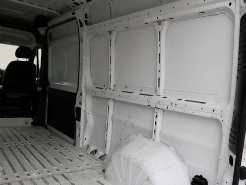 Used 2025 RAM ProMaster 2500 w/ Convenience Group FWD image 15