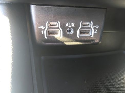 Used 2023 Dodge Durango GT image 18