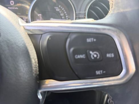 Used 2023 Jeep Wrangler Unlimited Sahara w/ Cold Weather Group AWD/4WD image 24