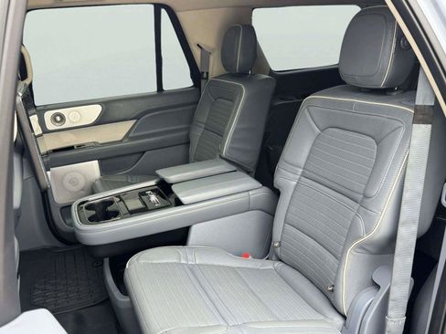 Used 2019 Lincoln Navigator L Black Label AWD/4WD image 42