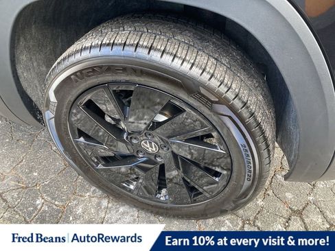 New 2026 Volkswagen Atlas Cross Sport SE image 6