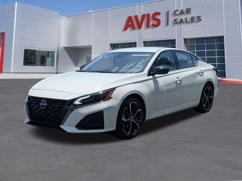 Used 2025 Nissan Altima 2.5 SR FWD image 1