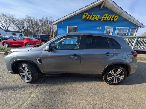 Used 2021 Mitsubishi Outlander Sport SE AWD/4WD image 3