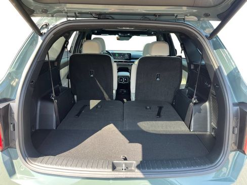 Used 2025 Kia Sorento SX Prestige AWD/4WD image 34