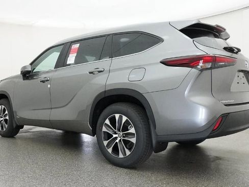 New 2026 Toyota Highlander XLE AWD/4WD image 21