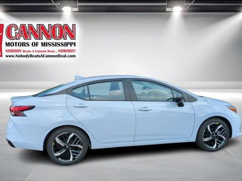 New 2025 Nissan Versa SR w/ Trunk Package image 6