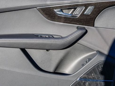 Used 2023 Audi Q7 2.0T Premium Plus image 41