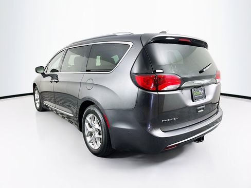 Used 2017 Chrysler Pacifica Limited w/ Advanced Safetytec Group image 5