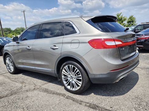 Used 2016 Lincoln MKX Reserve FWD image 11