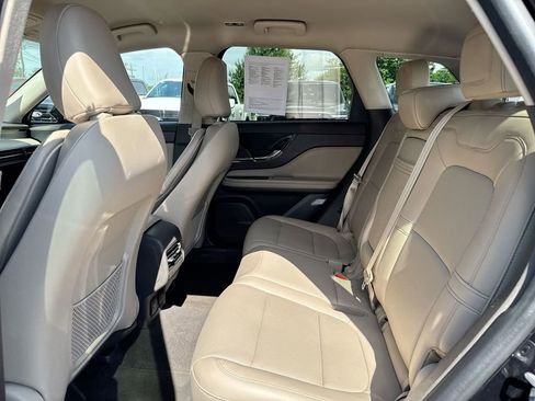 Used 2024 Lincoln Corsair AWD w/ Equipment Group 101A image 23