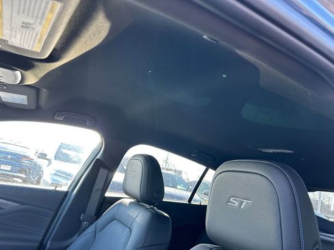 New 2026 Buick Envista Sport Touring FWD image 28